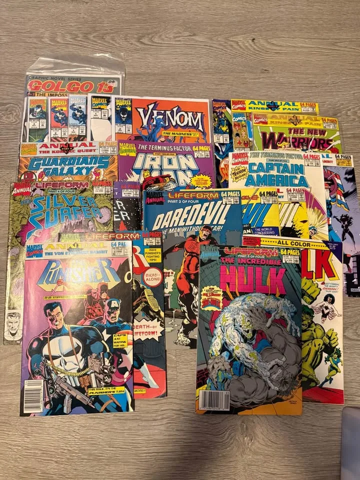 Around 400 comics image indicator(9)