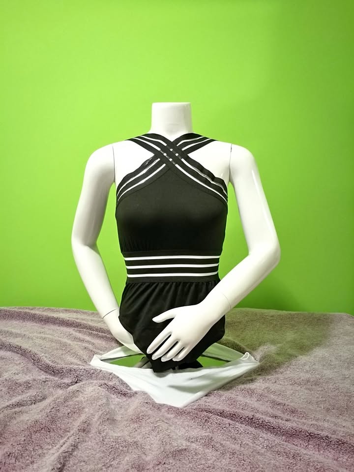 NWOT Size S One Piece Illusion Swimsuit
