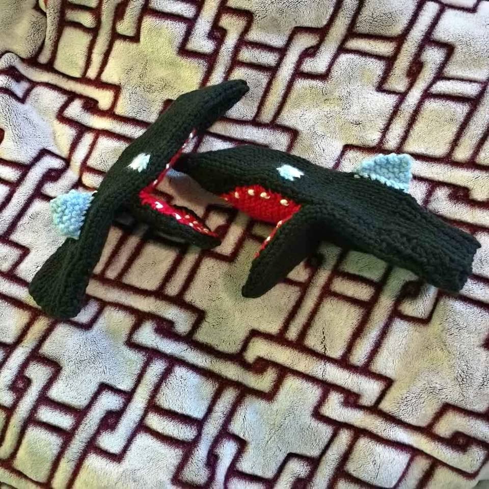 Shark Novelty Mittens S / M