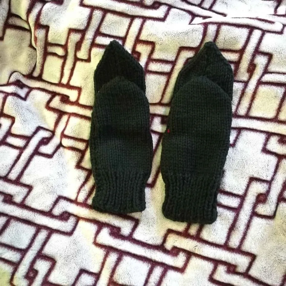 Shark Novelty Mittens S / M image indicator(3)