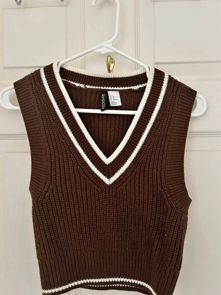 Brown and White Vest thumbnail