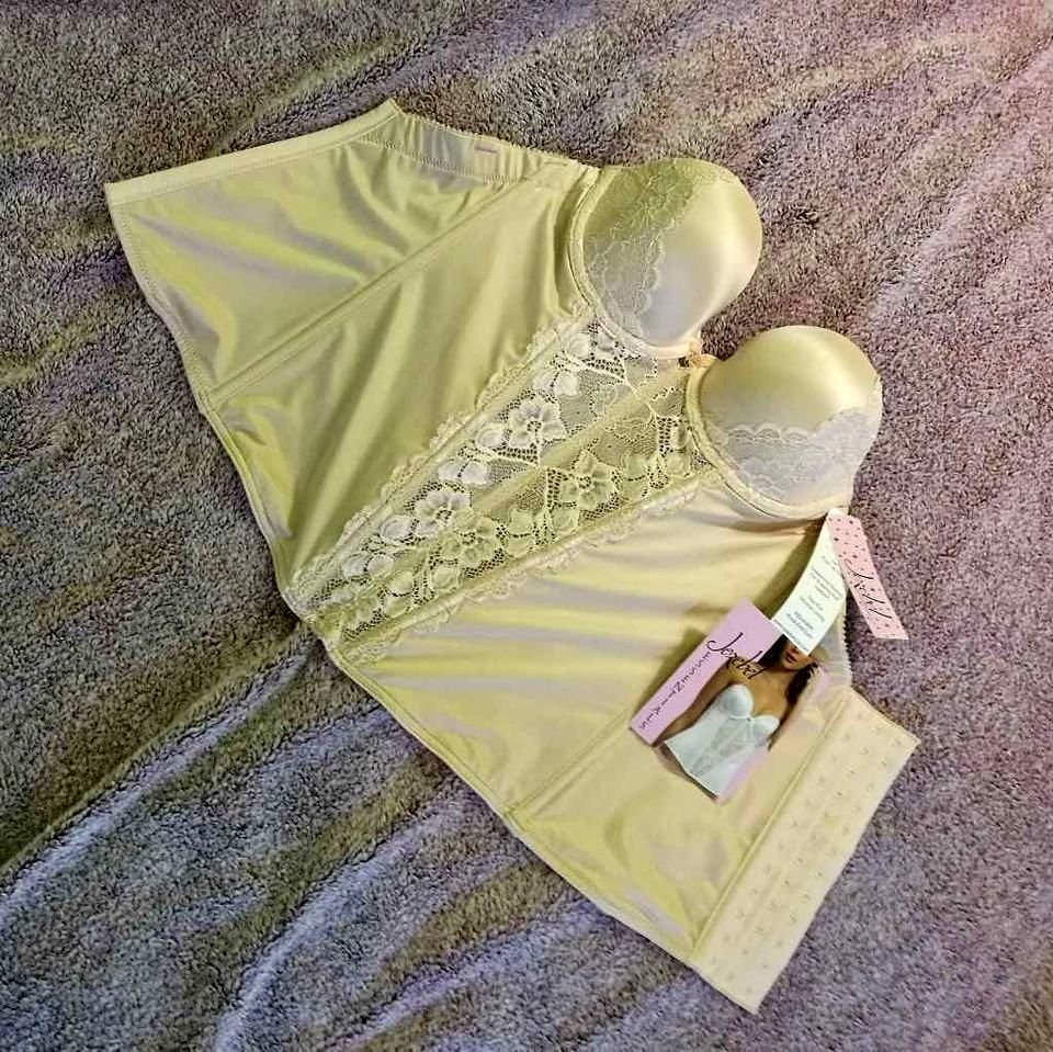 NWT 32B Bustier Longline Bra for Wedding etc.