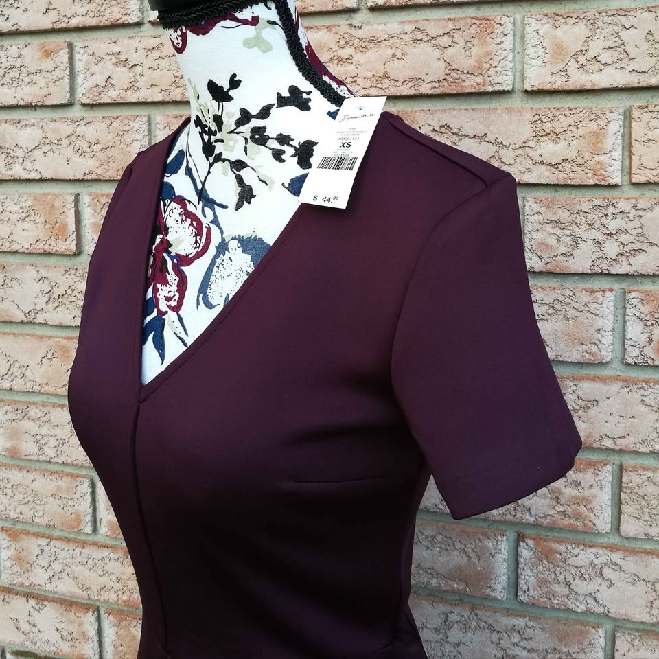 NWT Dynamite Maroon Flare V Neck Dress XS - photo 3