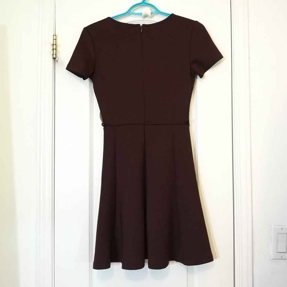 NWT Dynamite Maroon Flare V Neck Dress XS - photo 4