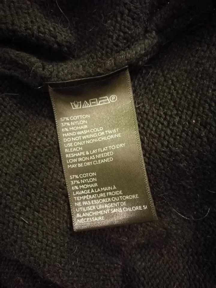 S Urban Outfitters Alice & UO Cropped Sweater image indicator(3)