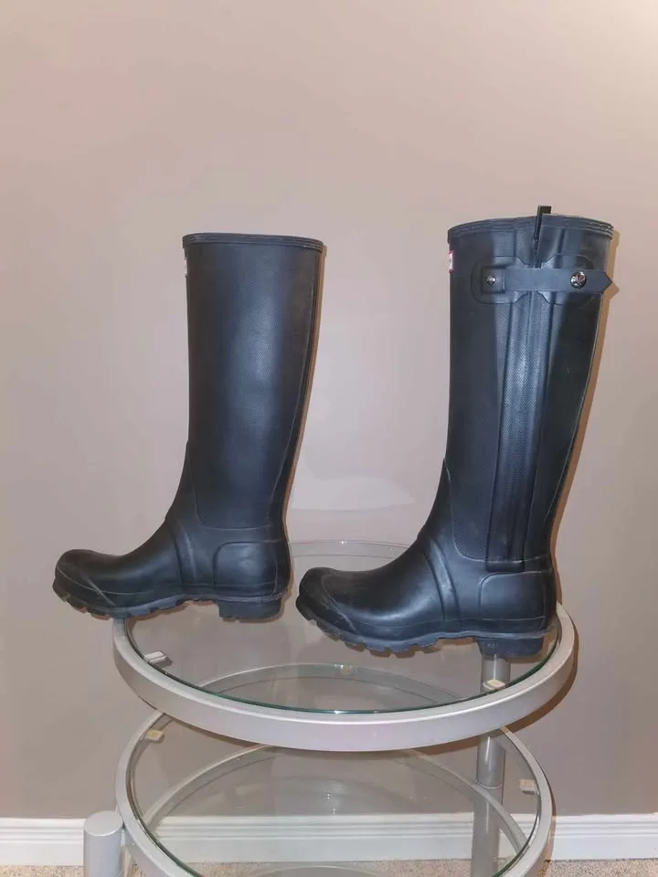 Hunter Rainboots WITH ZIPPER! US 7 EU 38 UK 5 image indicator(5)
