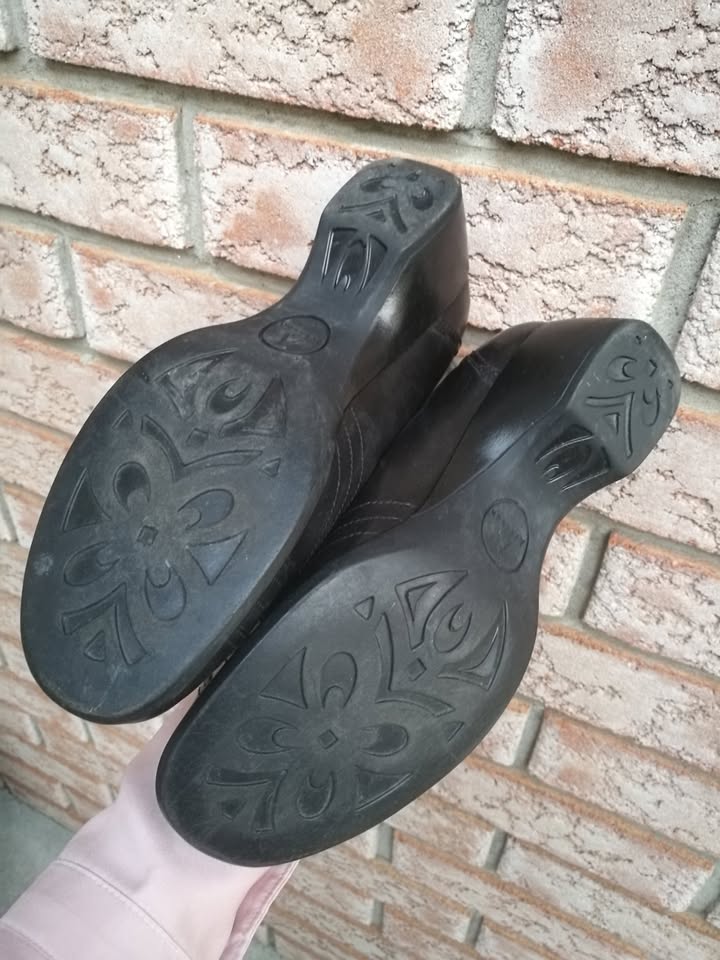Fits 7 Size 6.5 M Clark's Artisan Dress Shoes - photo 4