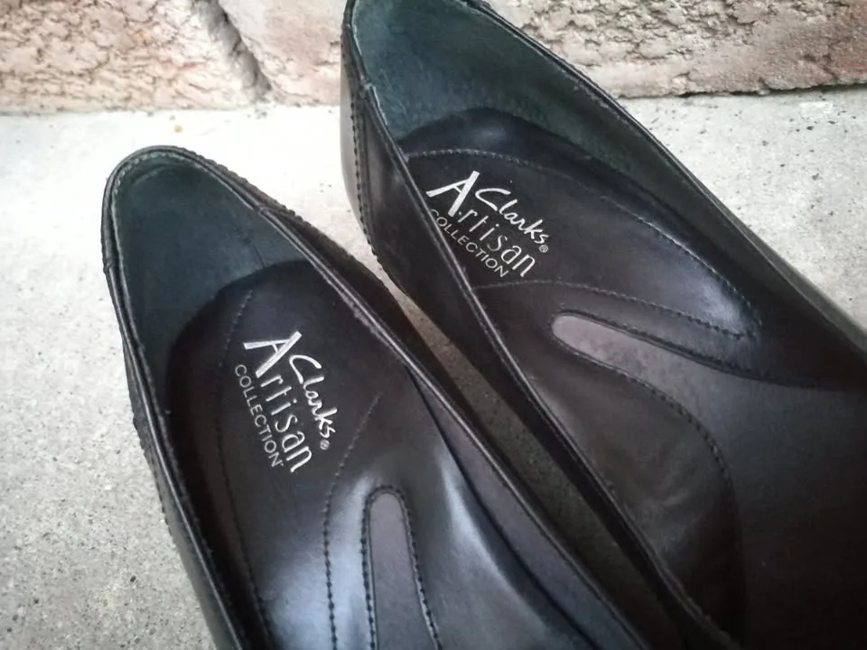 Fits 7 Size 6.5 M Clark's Artisan Dress Shoes image indicator(5)