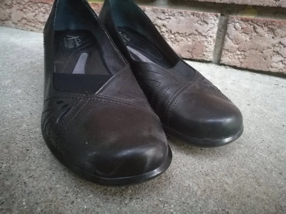 Fits 7 Size 6.5 M Clark's Artisan Dress Shoes image indicator(6)