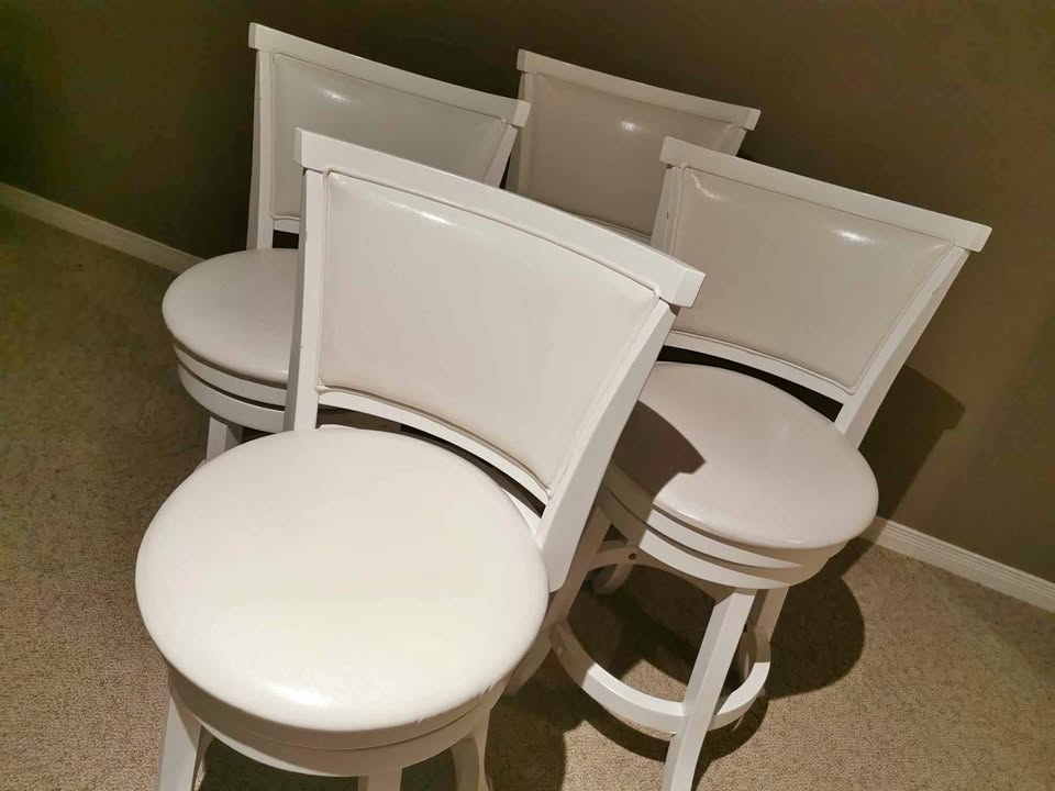4 Swivel Counter Stool Solid Wood Frame