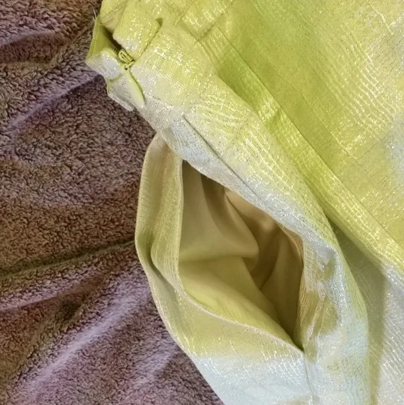 Club Monaco Beige Metallic Miniskirt 00 image indicator(4)