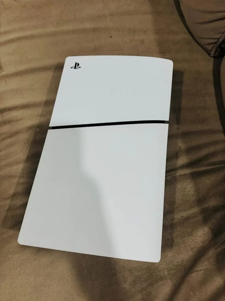 PS5 Digital+ Disk console for sale image indicator(4)