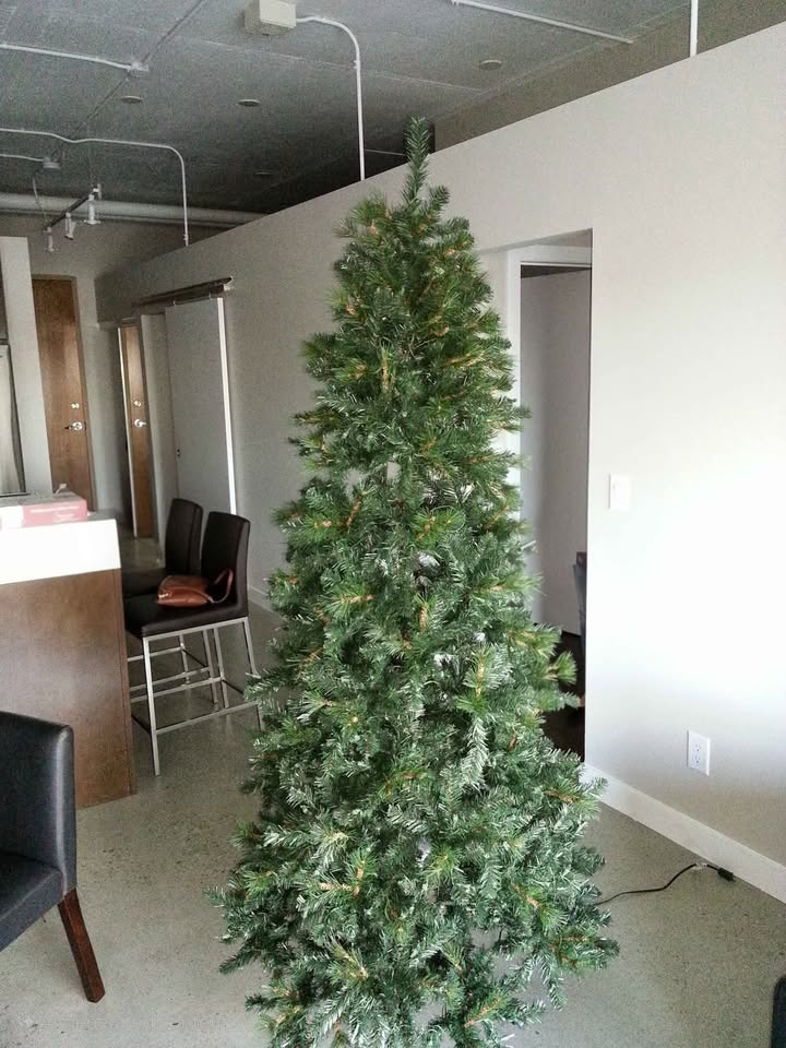 Artificial Christmas Tree (not pre lit) - photo 2