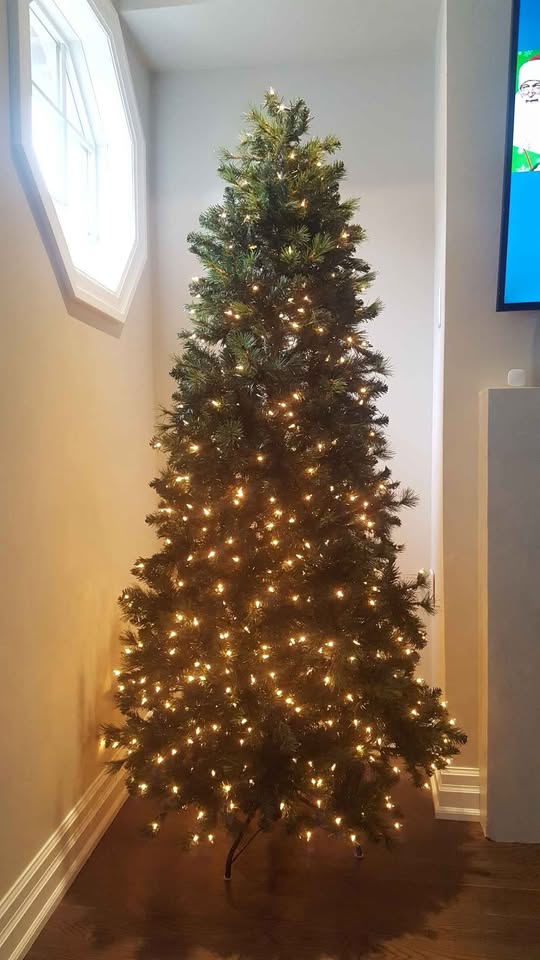 Artificial Christmas Tree (not pre lit) - photo 3