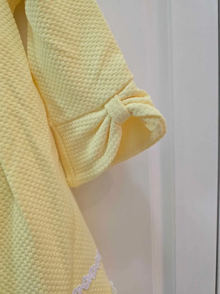 BNWT Baby girl long coat with fancy dress outfit size 3t image indicator(5)