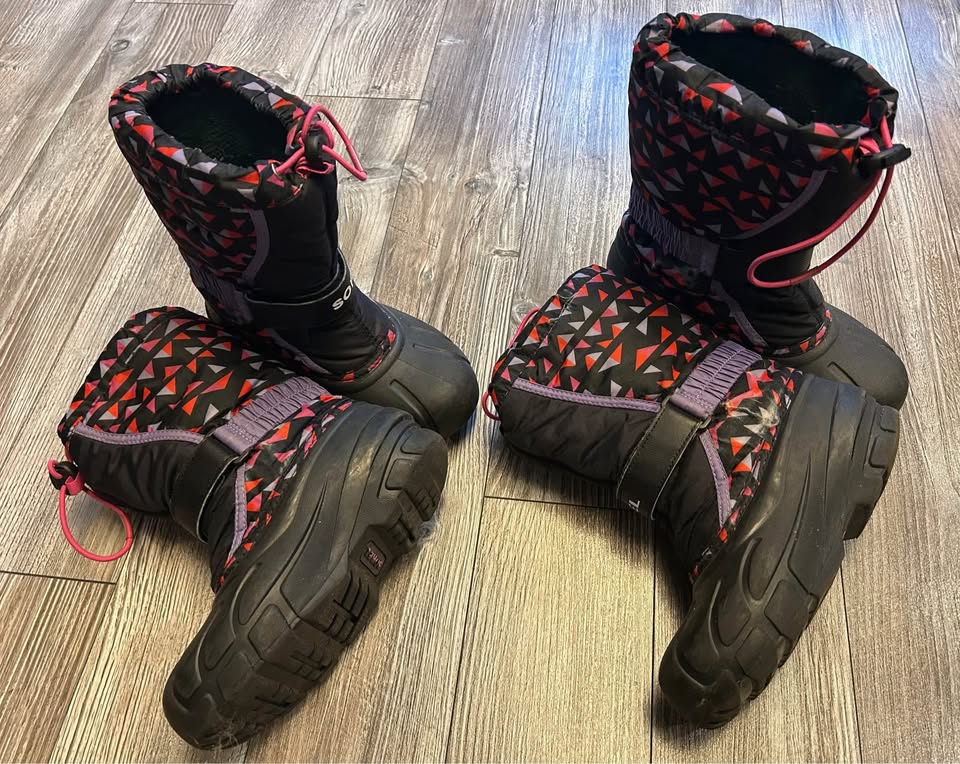 Sorrel Winter Boots - Kids Size 1 and 2 - photo 4
