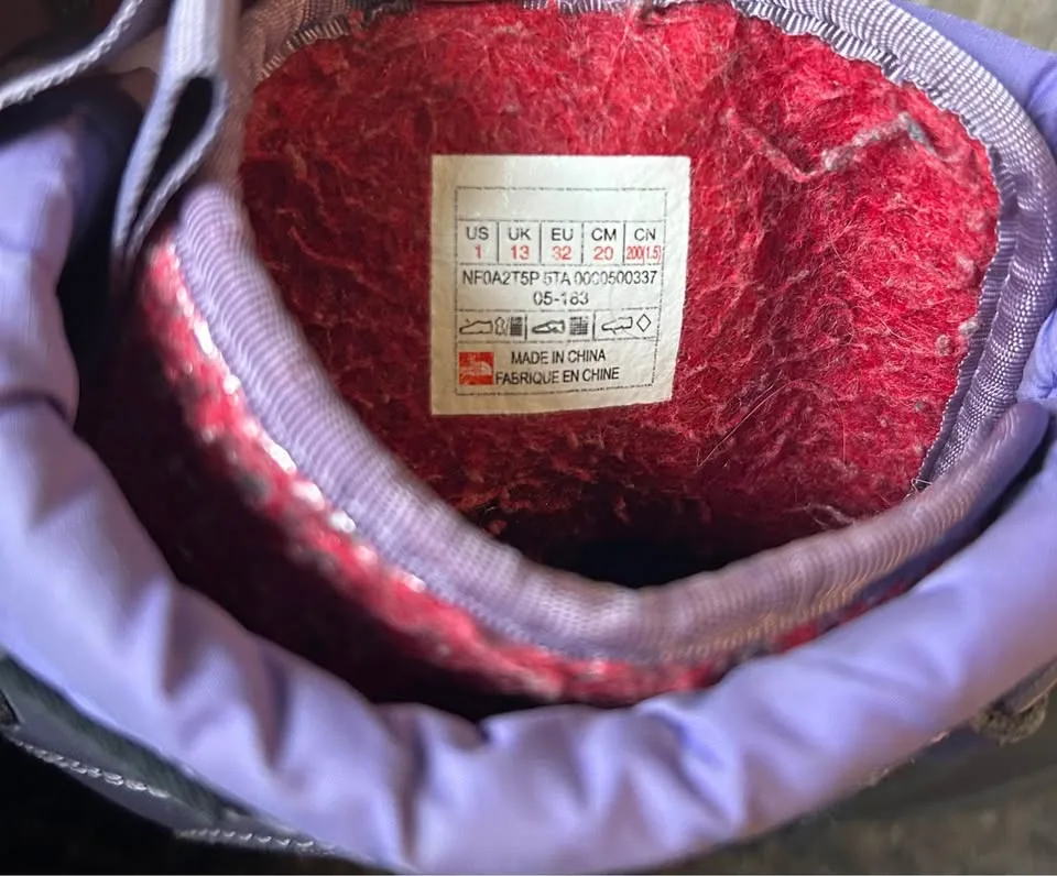 The North Face Winter Boots - Kids Size 1 image indicator(4)