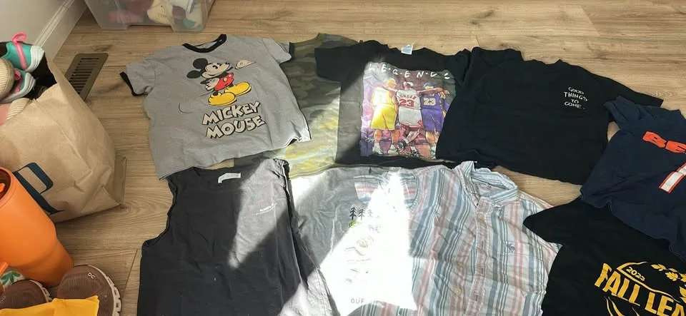 ZARA KIDS Among Us size 7/8 image indicator(3)