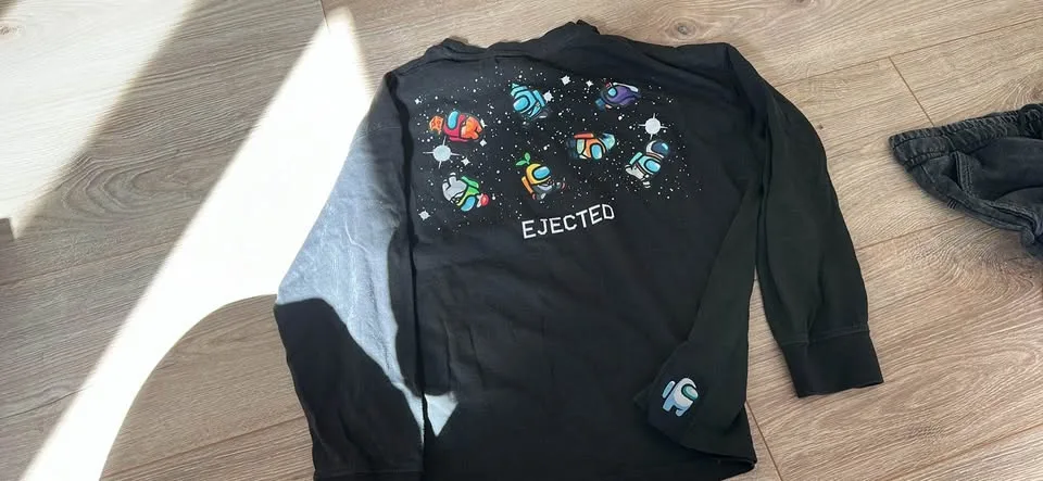 ZARA KIDS Among Us size 7/8 image indicator(4)