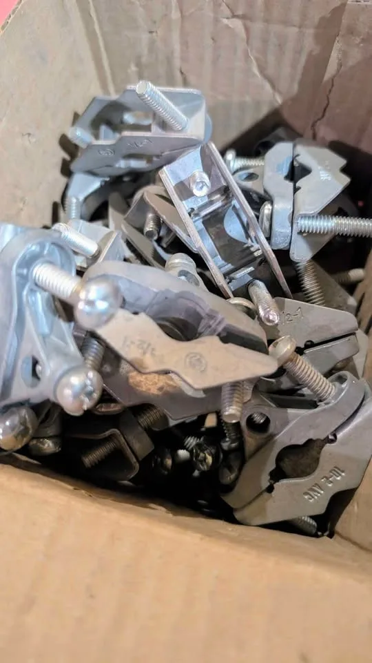 A lot of Ground Rod Clamps 1/2 - 1 never used ( multiple qty) image indicator(2)