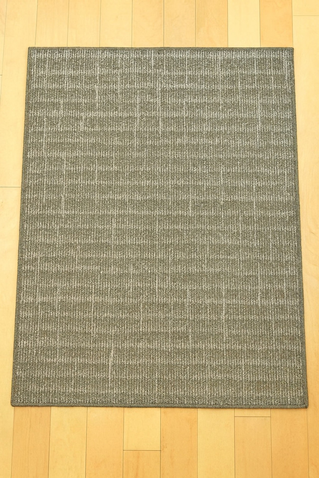 Modern 120x90 cm area rug in textured gray tones