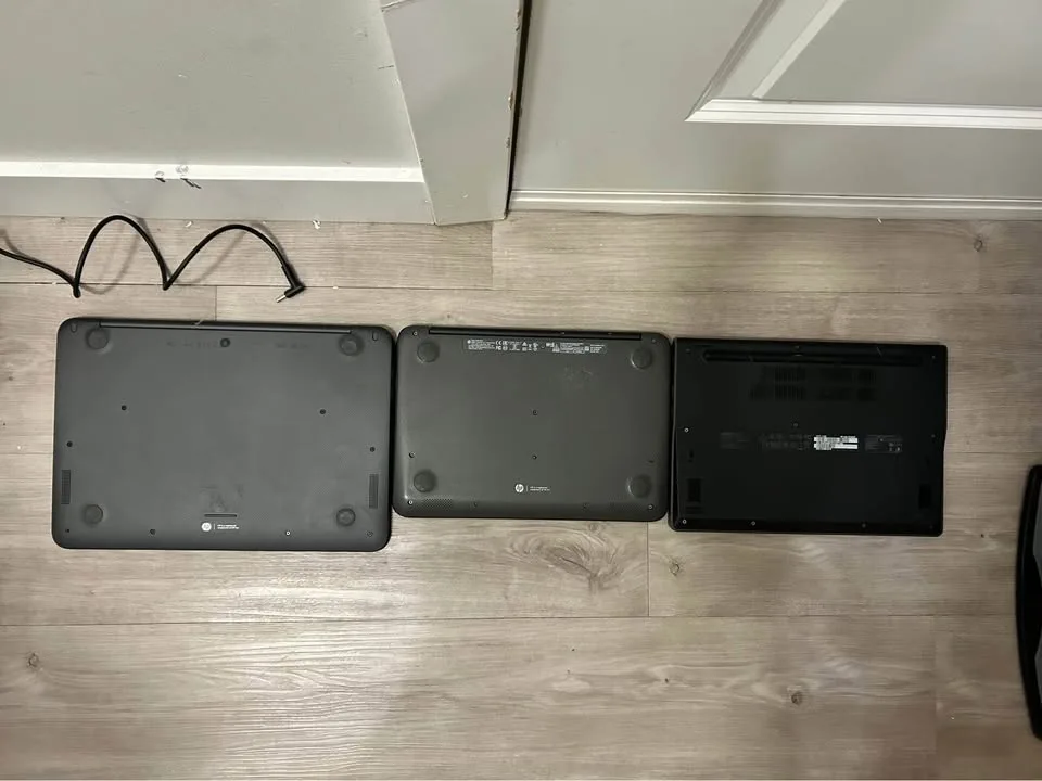 x3 Chromebook Lot (AS-IS) image indicator(3)