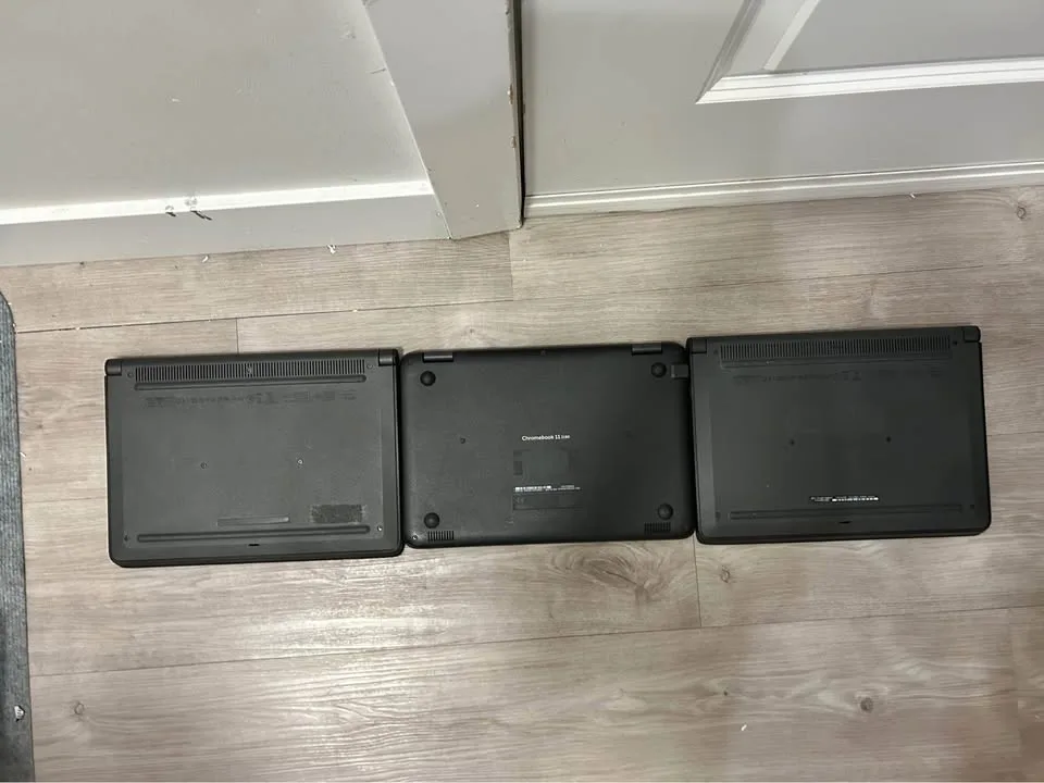 3x Dell Chromebook Lot (AS-IS) image indicator(3)