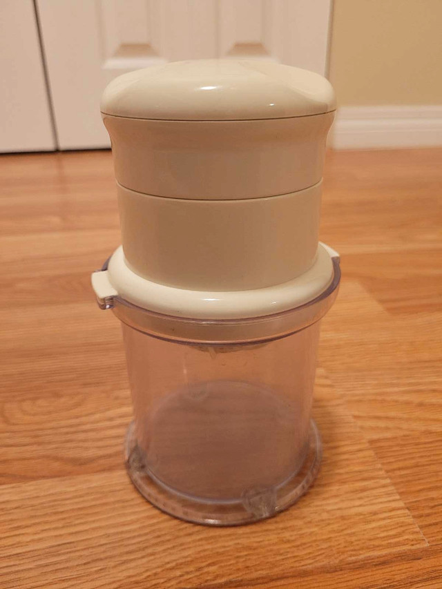 Cream Manual Citrus Juicer - photo 5