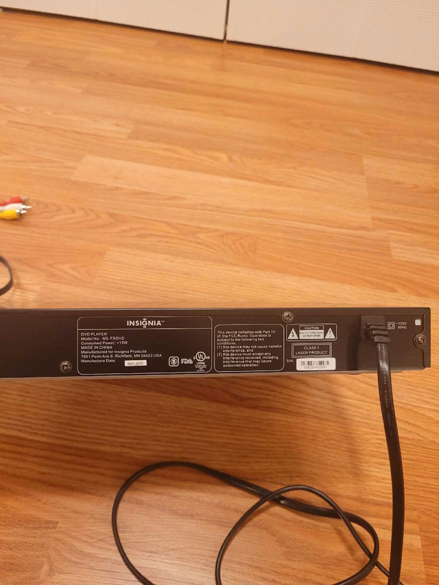 Insignia NS-FS DVD Player - photo 2