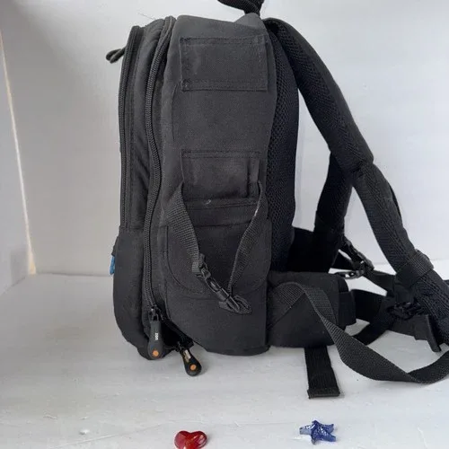 AmazonBasics Camera Backpack 1393R1 - Black image indicator(4)