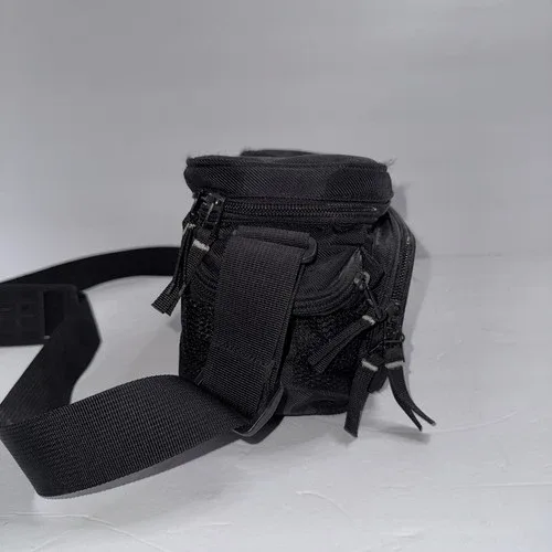 Eddie Bauer Vintage Camera Case Black Nylon 8”x4”x4” image indicator(3)