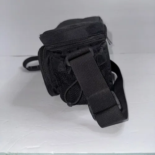 Eddie Bauer Vintage Camera Case Black Nylon 8”x4”x4” image indicator(4)