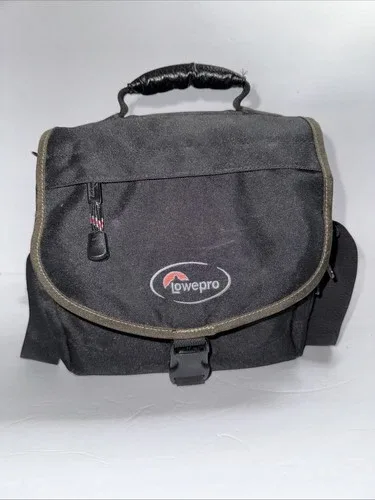 Lowepro Camera Bag Shoulder Strap 9”x6”x9”