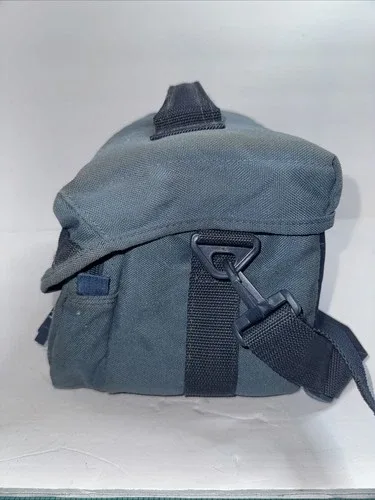 LeMans Vintage Diamond Camera Bag Blue 11”x7”x7” image indicator(3)