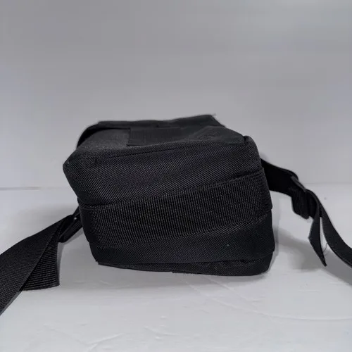 Tech Gear Camera Bag Black 8" x 6" x 3" Dividers, Pockets, Adjus image indicator(6)