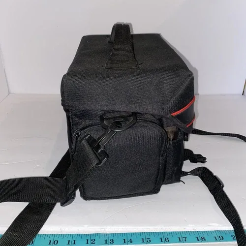 Diamond LeMans Camera Case w Shoulder Strap image indicator(2)