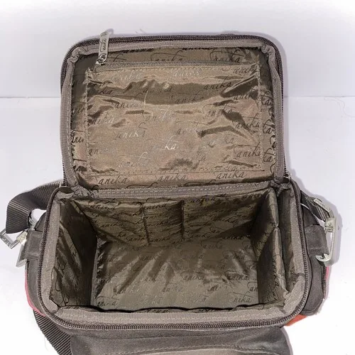 Anika 10.5x6x6 Striped Camera Case image indicator(3)