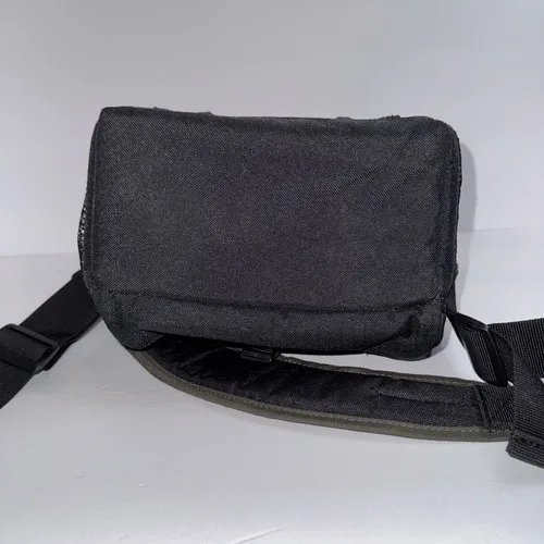 Lowepro Ridge 10 Camera Pouch 9”x6”x7” image indicator(6)