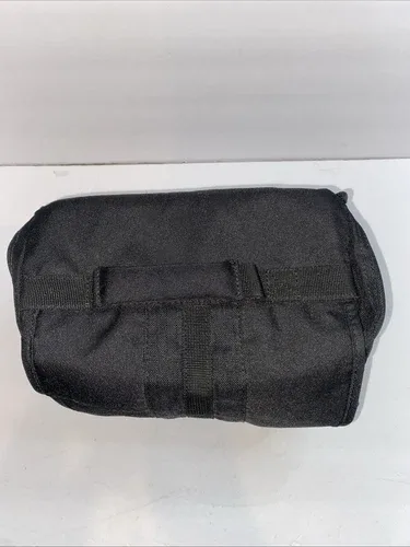 Lowepro Camera Bag for Small Cameras 10”x6”x9” image indicator(2)