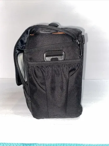 Lowepro Camera Bag for Small Cameras 10”x6”x9” image indicator(5)