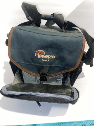 LowePro Nova 2 AW Camera Bag Travel Soft Case