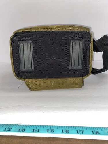 Canon EOS 100ES Carry Shoulder Bag Black image indicator(5)