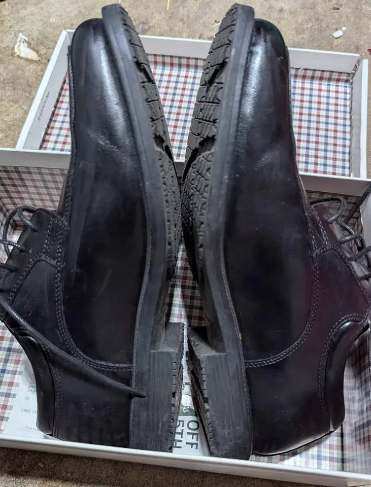 Real leather shoes size 8 image indicator(2)