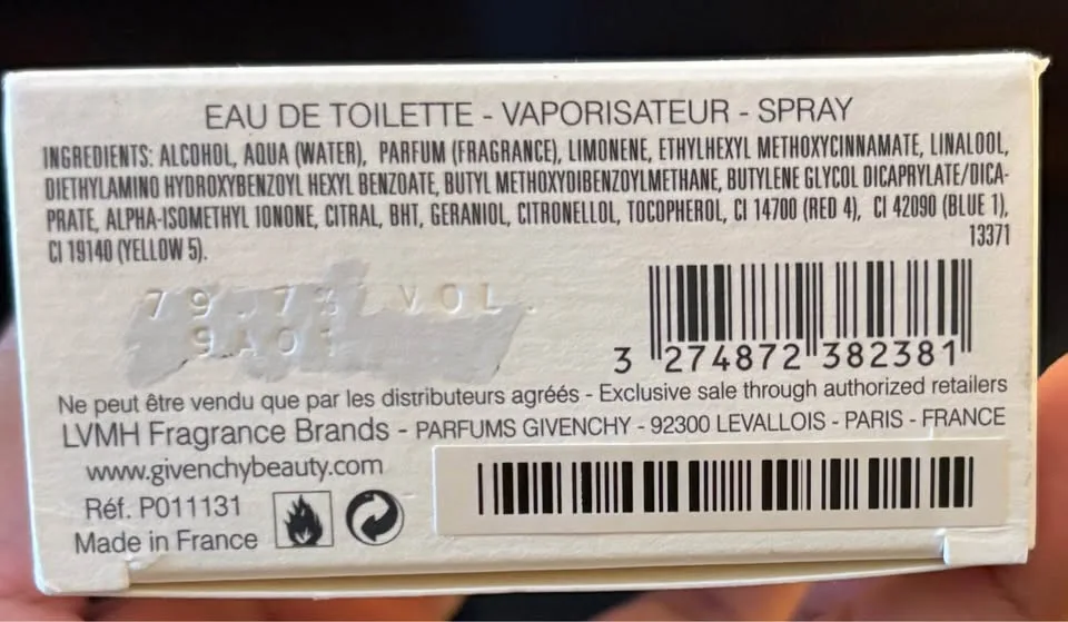 Givenchy Gentleman Cologne + Free Samples image indicator(6)