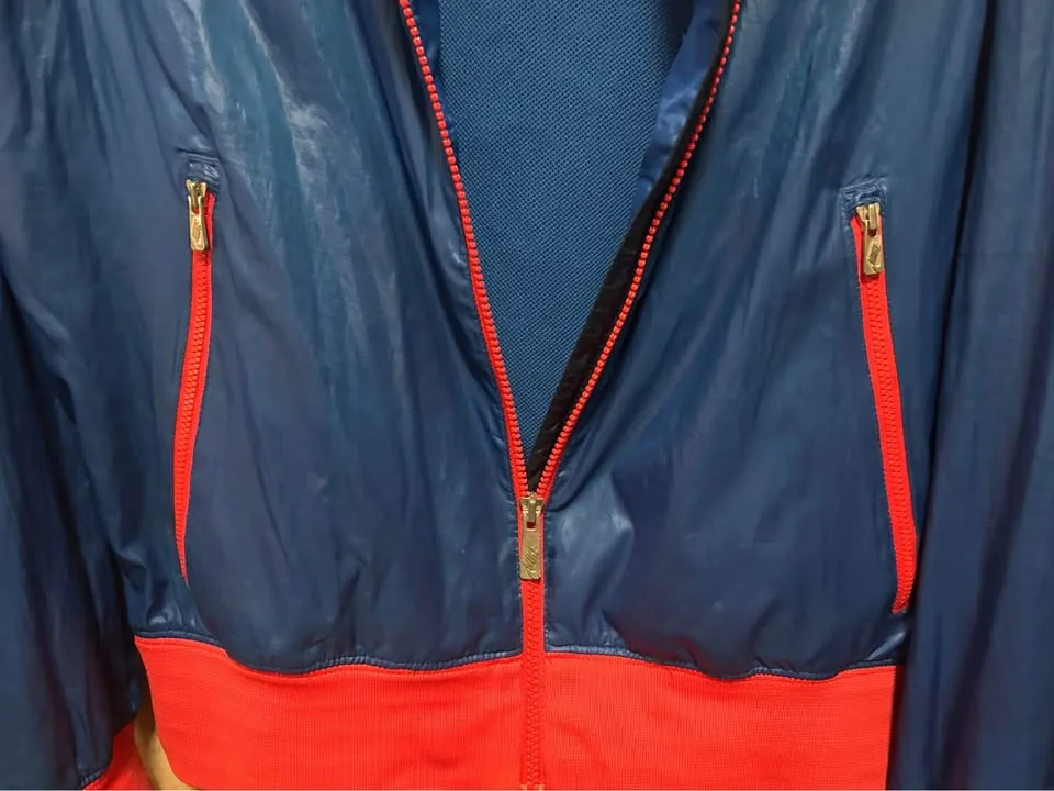 Nike Windbreaker jacket image indicator(3)