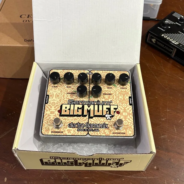 Pedals - Roger Mayer, Electro Harmonix, Behringer! image indicator(3)