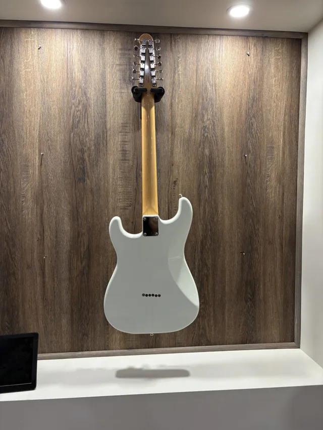 Fender Made in Japan Limited Stratocaster® XII image indicator(9)