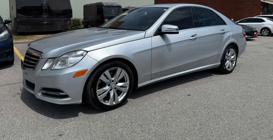 2013 Mercedes-Benz E-Class image indicator(3)