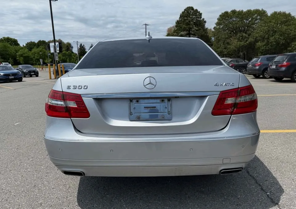 2013 Mercedes-Benz E-Class image indicator(4)
