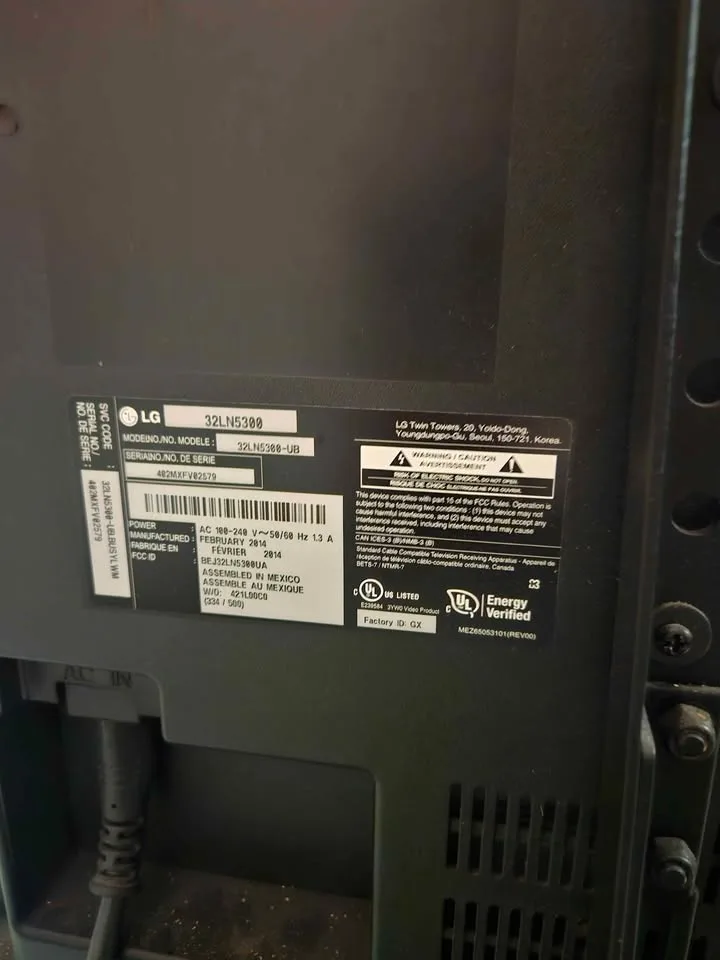 Saduer Corner Unit TV Stand *Includes TV*! image indicator(6)